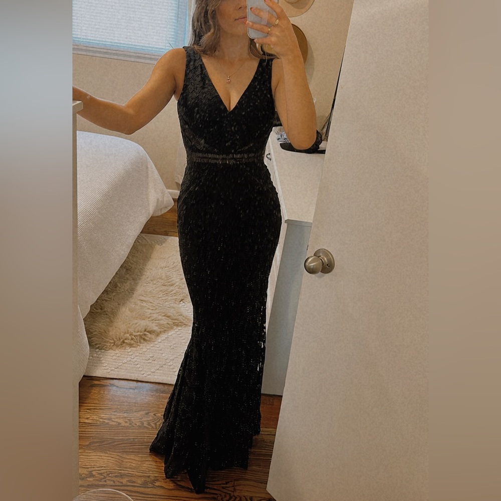 Lulu’s black lace maxi dress